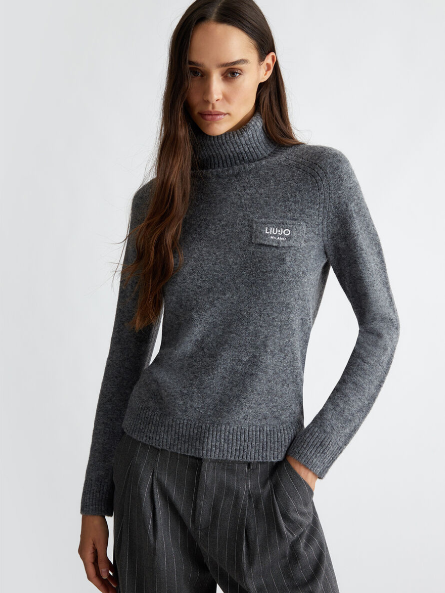 Wool-blend polo-neck with logo