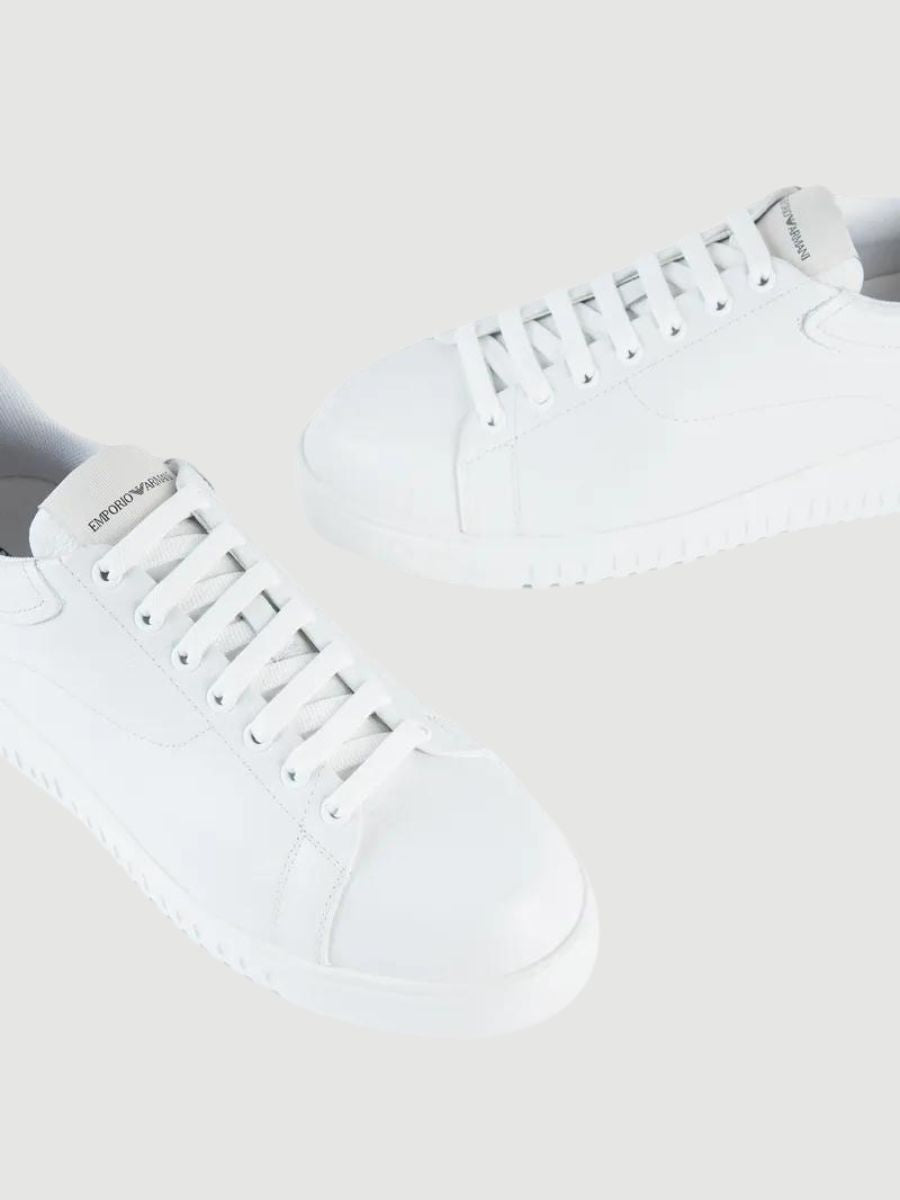 Tumbled leather sneakers