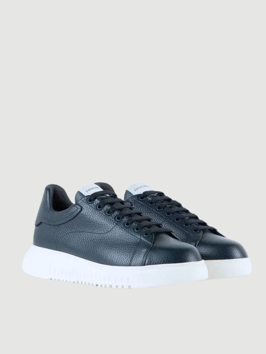 Tumbled leather sneakers